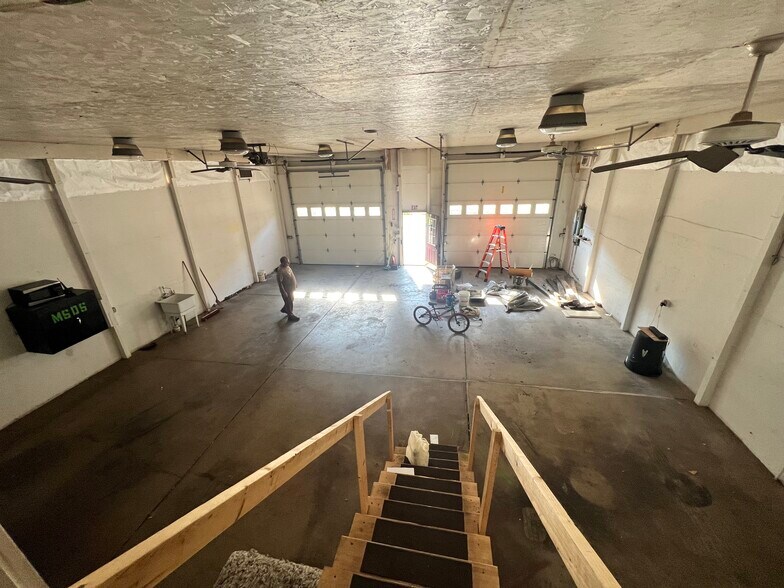 More Photos Of 45 E Bacon St, Pottsville Light Distribution For Lease