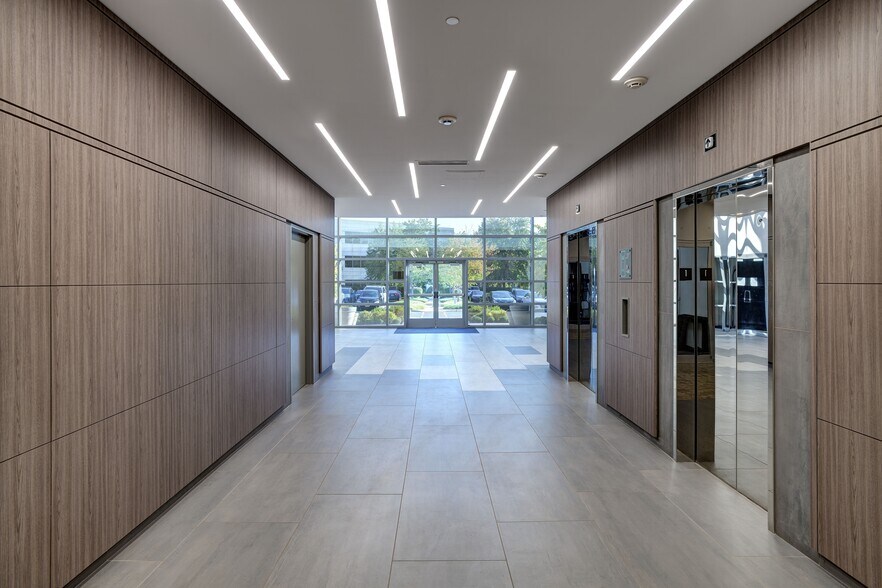More Photos Of 700 Alexander Park, Princeton Office For Lease