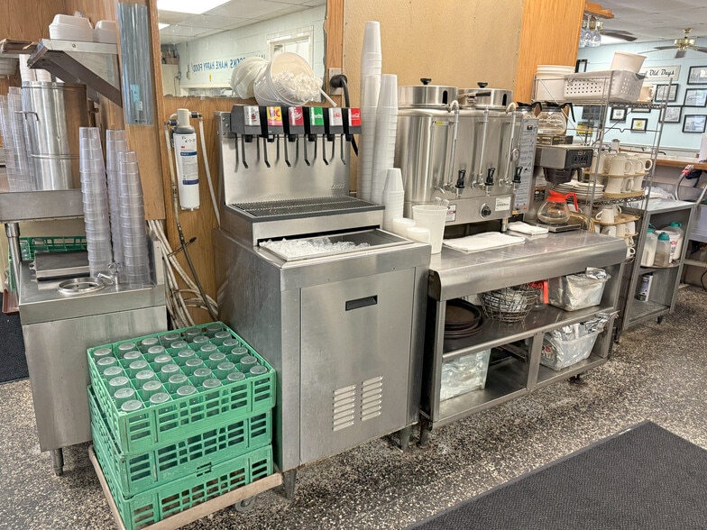 More Photos Of 1403 N Navarro St, Victoria Restaurant For Sale