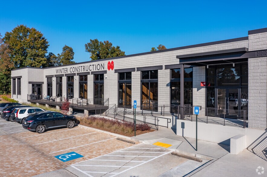 More Photos Of 5616 Peachtree Rd, Atlanta Loft Creative Space For Lease