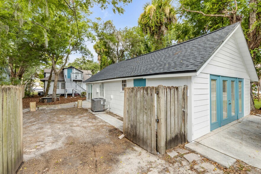 More Photos Of 407 Magnolia St, New Smyrna Beach Multifamily For Sale