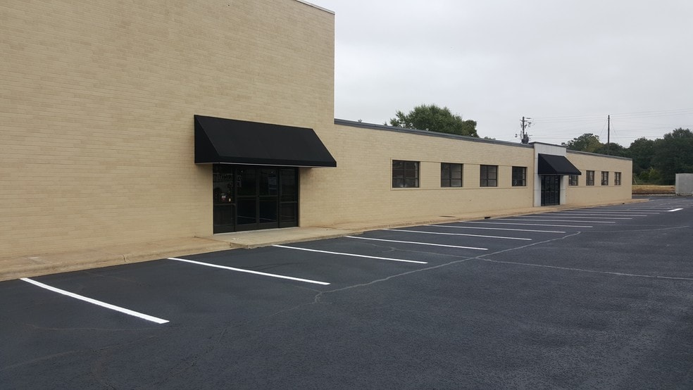 More Photos Of 515 N George St, Goldsboro Manufacturing For Sale