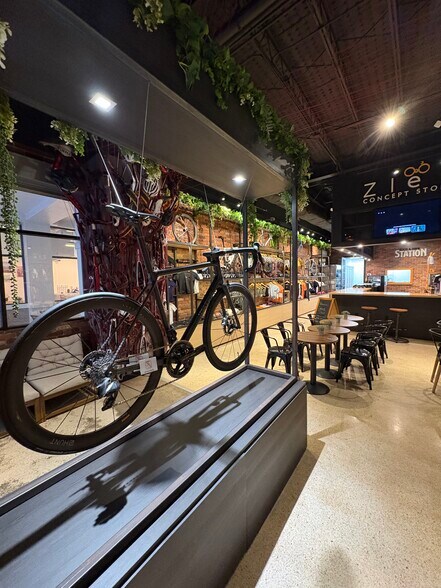 More Photos Of 6917 S Red Rd, Coral Gables Office For Lease