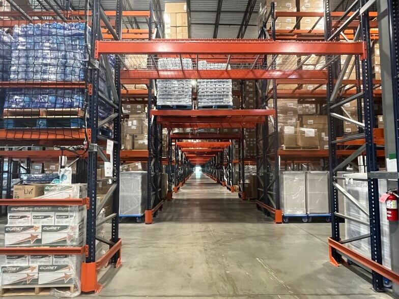 More Photos Of 26550 Bluestone Blvd, Euclid Light Manufacturing For Lease