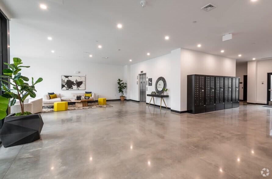 More Photos Of 596-600 Broadway, Everett Apartments For Lease