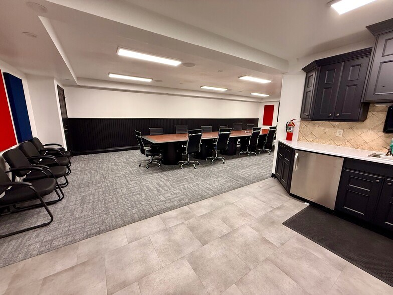 More Photos Of 520 N 400 W, North Salt Lake Office For Lease