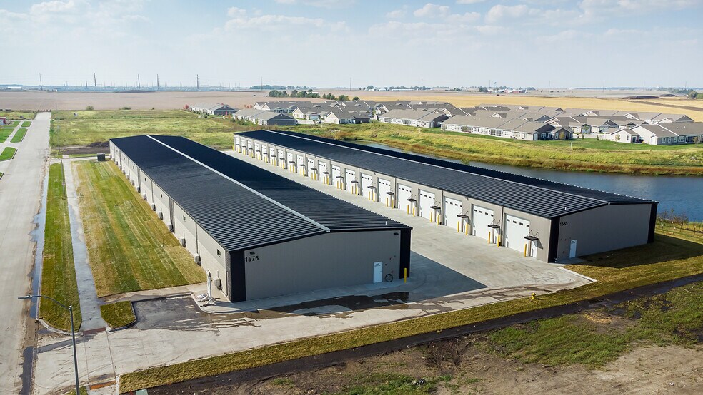 More Photos Of 1575 NW Gettysburg Ln, Waukee Flex For Sale