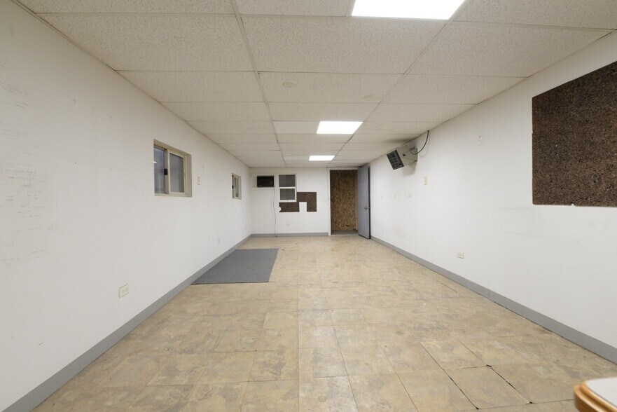 More Photos Of 1927 Cherry Hill Rd, Joliet Warehouse For Lease