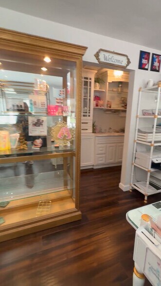 More Photos Of 623 N Lime Ave, Sarasota Storefront Retail Residential For Sale