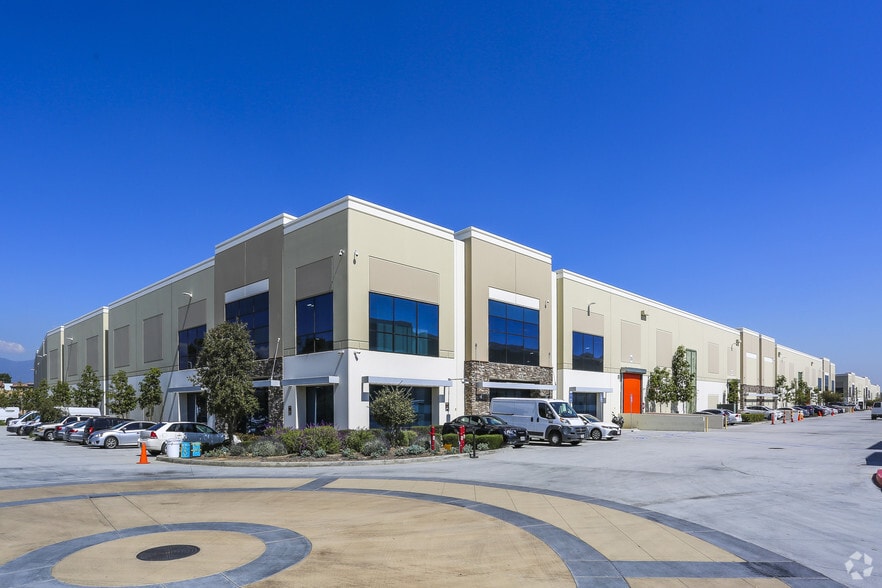 More Photos Of 4187 Temple City Blvd, El Monte Warehouse For Lease