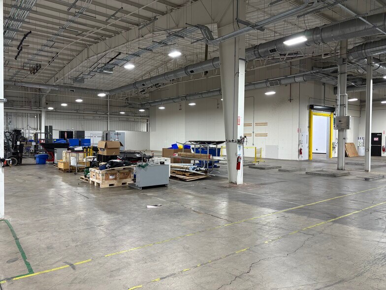 More Photos Of 42 Eighty Four Dr, Eighty Four Unknown For Lease