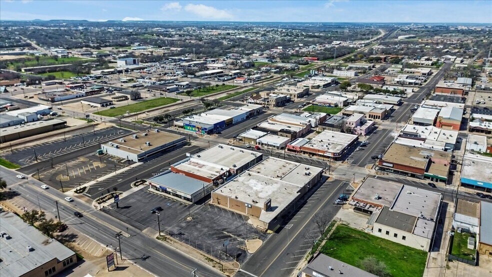 More Photos Of 420 E Ave C, Killeen General Retail For Sale