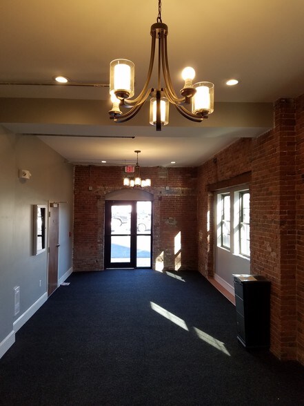 More Photos Of 12-16 Ericsson St, Boston Warehouse For Lease