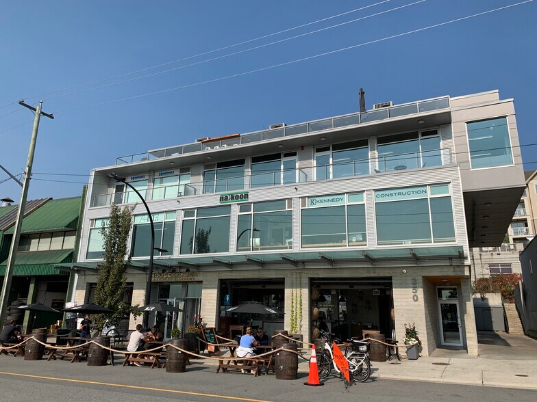 More Photos Of 350 Esplanade E, North Vancouver Warehouse For Lease