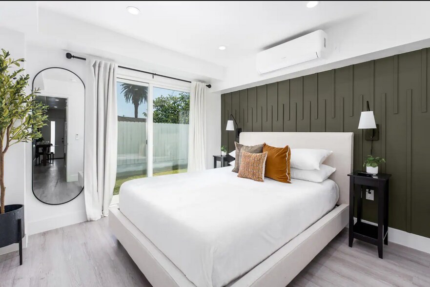 More Photos Of 216 N Coronado St, Los Angeles Multifamily For Sale
