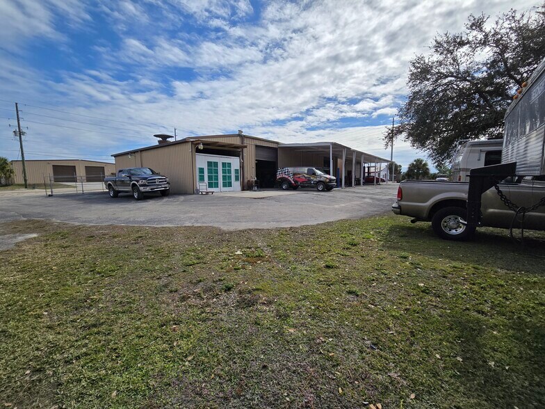 More Photos Of 8535 Rees St, Port Richey Service Station For Sale