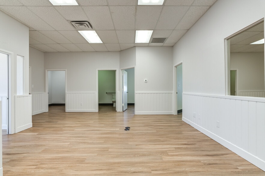 More Photos Of 510 Valencia Ave, Lubbock Warehouse For Sale