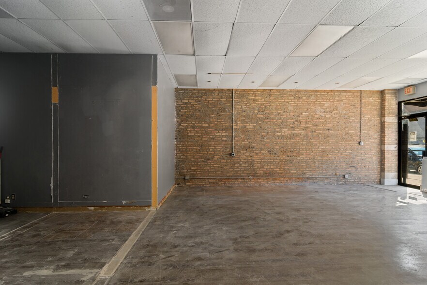 More Photos Of 4407 N Hazel St, Chicago Apartments For Lease