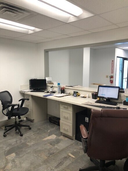 More Photos Of 6705 Wallace Ave, Shreveport Distribution For Lease