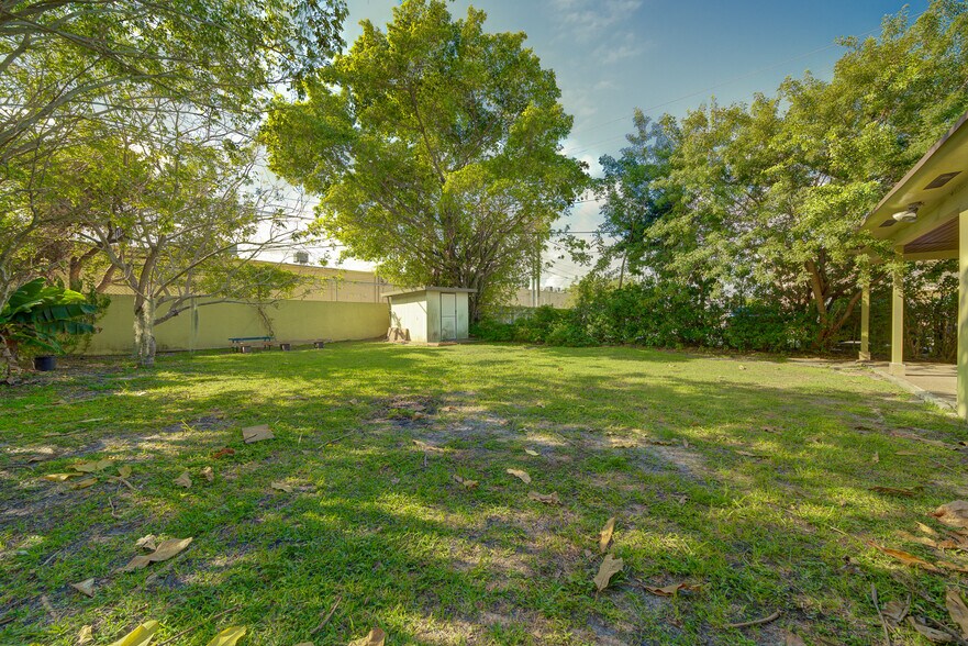 More Photos Of 7358 SW 23rd St, Miami Multifamily For Sale