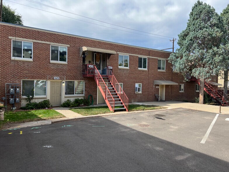 More Photos Of 3401-3435 S Lincoln St, Englewood Apartments For Lease