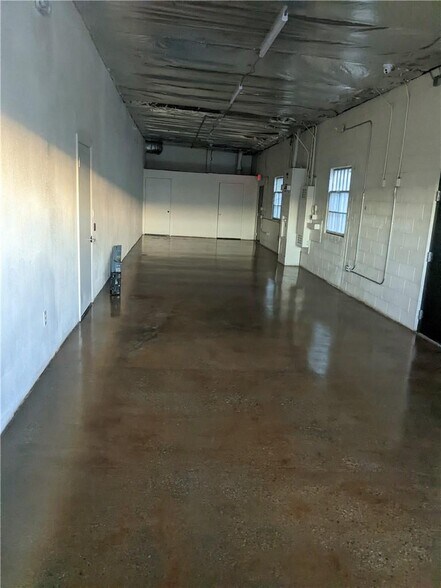 More Photos Of 536 W Mountain View Ave, La Habra Warehouse For Sale