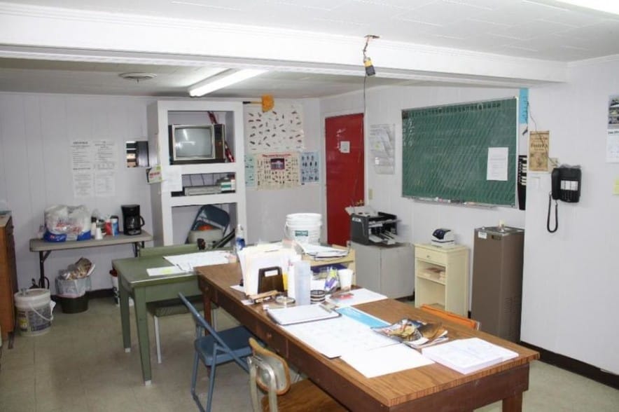 More Photos Of 208 N Main St, Fitzgerald Industrial For Sale