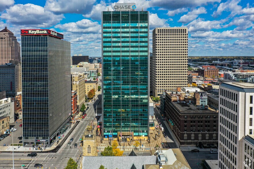 More Photos Of 100 E Broad St, Columbus Office For Sale