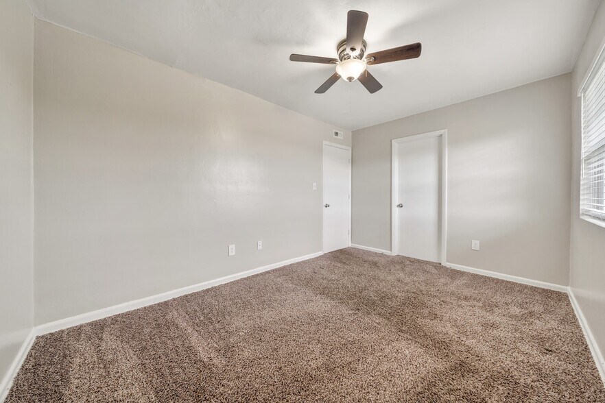 More Photos Of 777 Roanoke Blvd, Salem Apartments For Sale