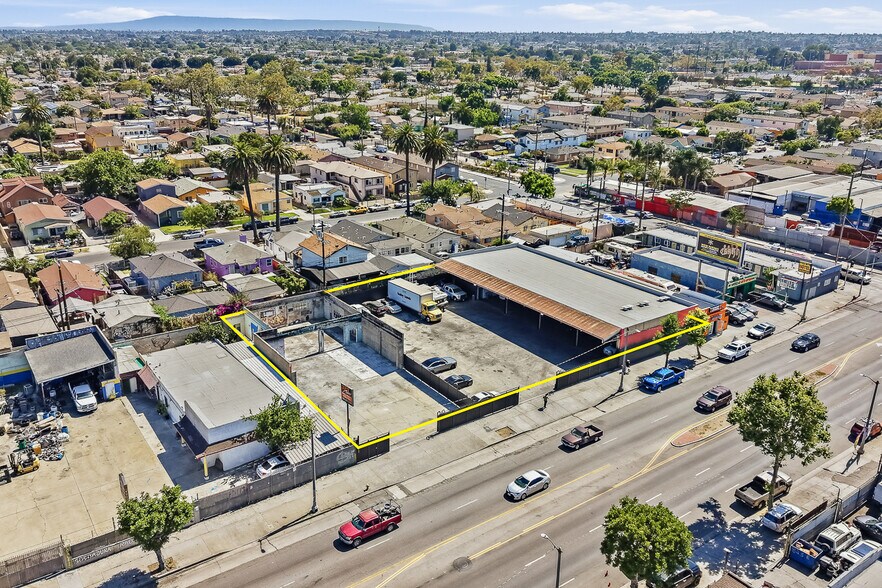 More Photos Of 818-828 E Manchester Ave, Los Angeles Warehouse For Sale