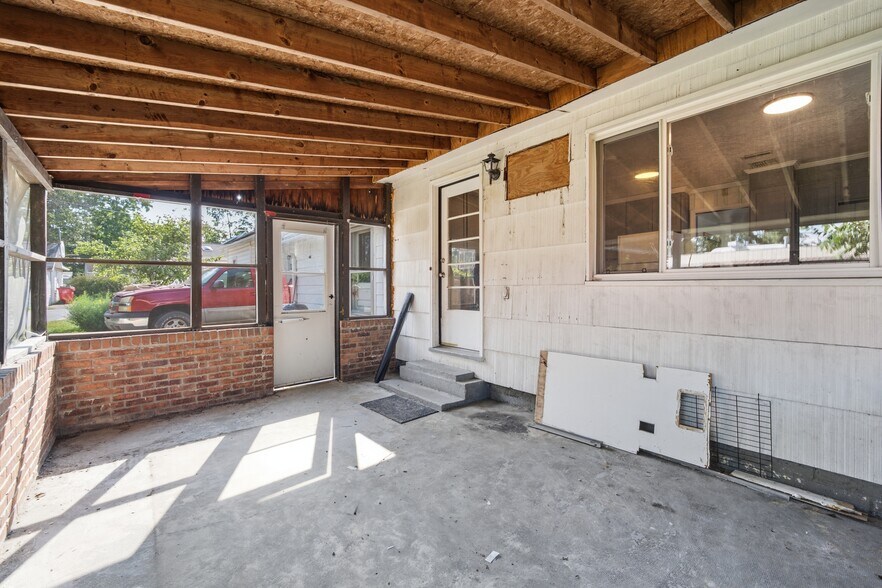 More Photos Of 4170-4174 Broadway, Grove City Multifamily For Sale