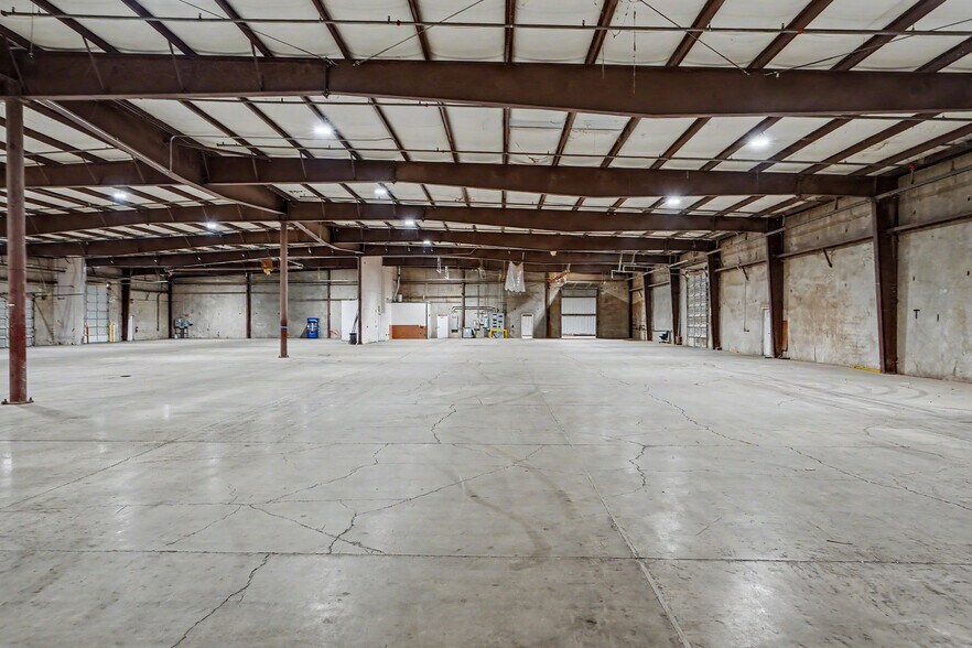 More Photos Of 3025 Kathryn Ave NE, Albany Warehouse For Lease