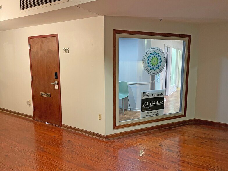 More Photos Of 200 N Main St, Greenville Office Residential For Lease