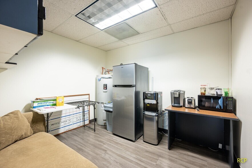 More Photos Of 1400 Kaster Rd, Saint Helens Manufacturing For Sale