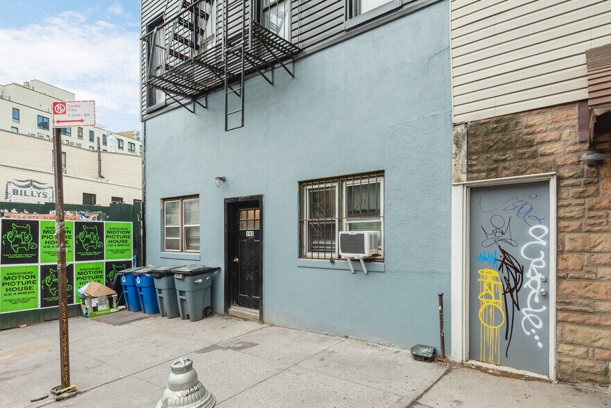 More Photos Of 194 Greenpoint Ave, Brooklyn Apartments For Sale
