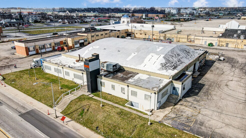 Primary Photo Of 3440 W Broad St, Columbus Warehouse For Sale
