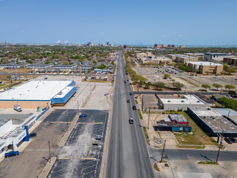 More Photos Of 3211 Ayers St, Corpus Christi Storefront For Sale