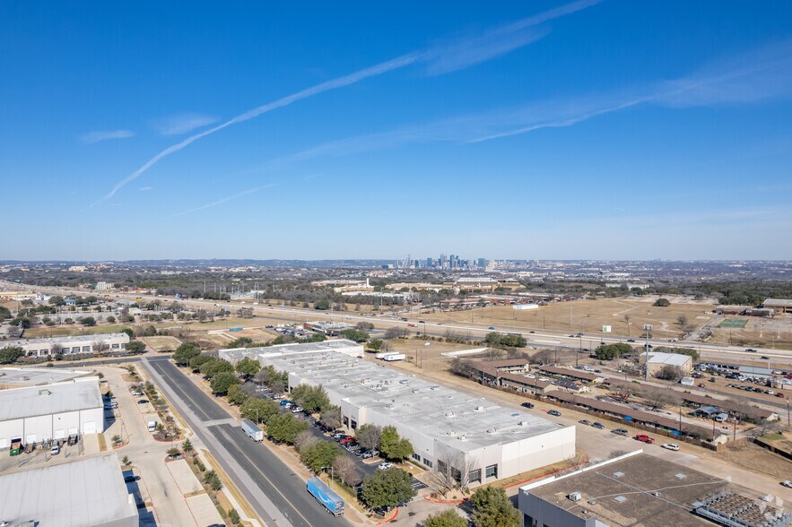 More Photos Of 5812 Trade Center Dr, Austin Warehouse For Lease