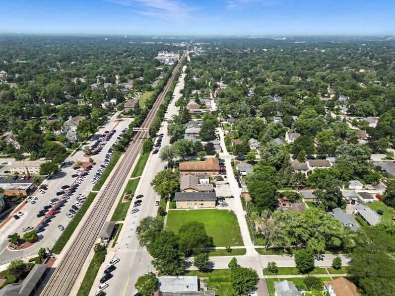 More Photos Of 32-34 W Burlington Ave, Westmont Office For Sale