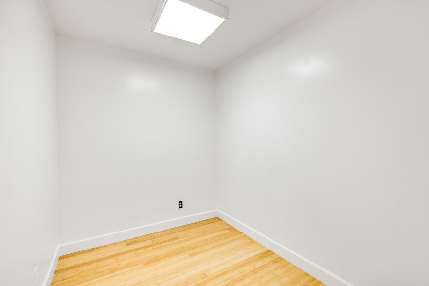 More Photos Of 3415 Cesar Chavez, San Francisco Medical For Sale