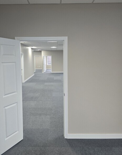 More Photos Of 249 South St, Plainville Office For Lease