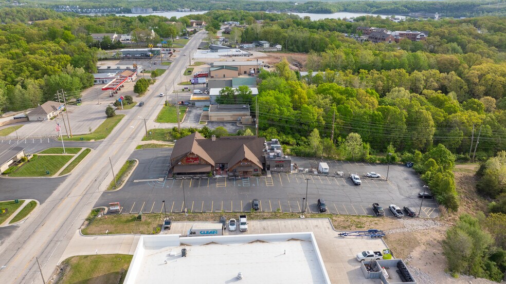 More Photos Of 1815 Bagnell Dam Blvd, Lake Ozark Restaurant For Sale