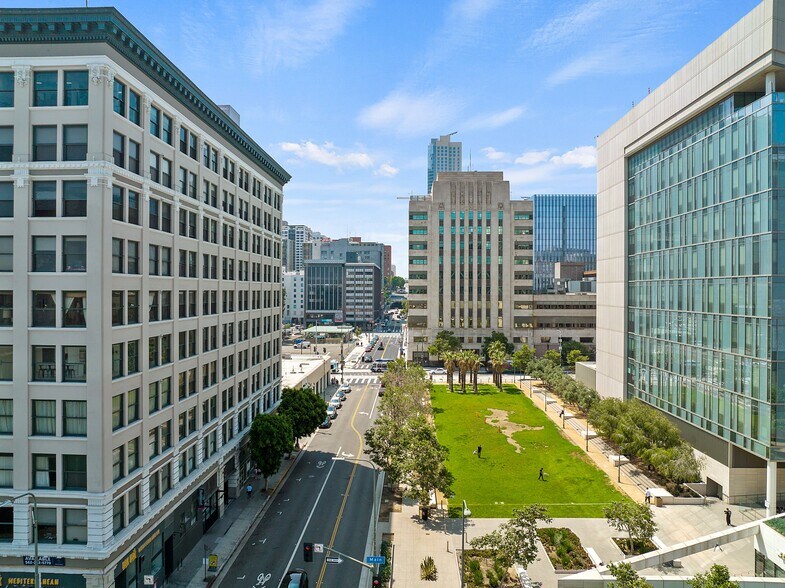 More Photos Of 108 W 2nd St, Los Angeles Apartments For Sale