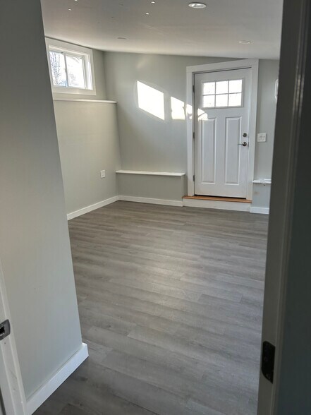 More Photos Of 35 Bath Rd, Brunswick Multifamily For Sale