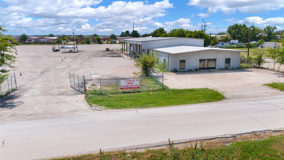 More Photos Of 31 Steel Rd, Wylie Manufacturing For Lease