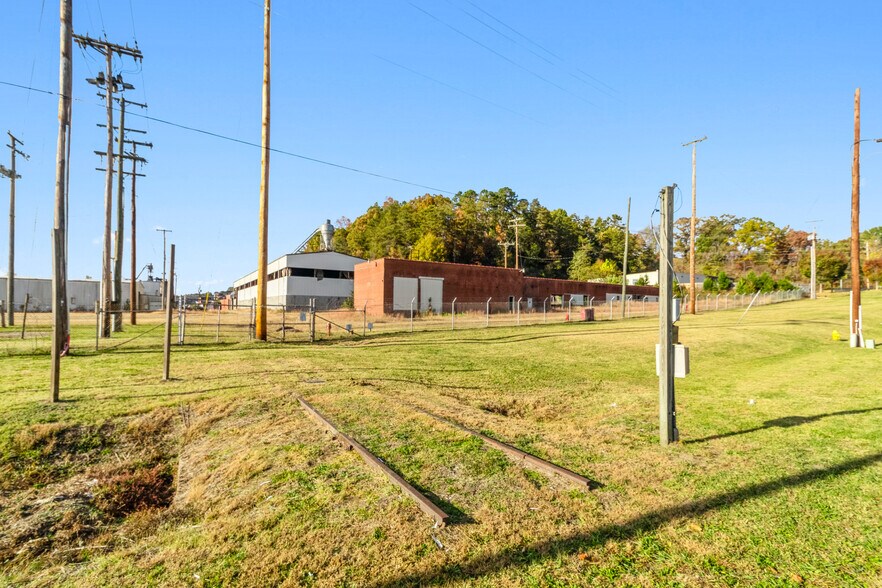 More Photos Of 1641 Fairystone Park Hwy, Stanleytown Warehouse For Sale