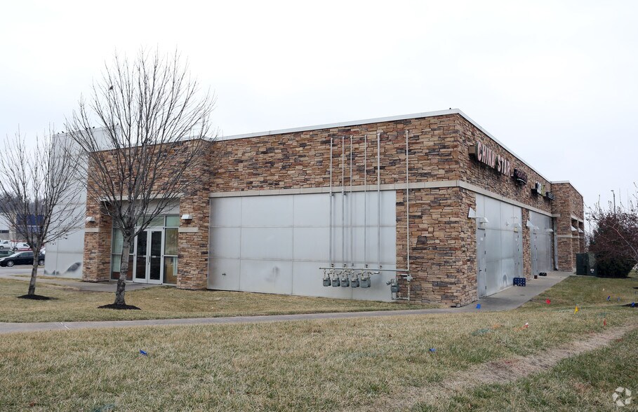 More Photos Of 4980-4988 Roe Blvd, Roeland Park Unknown For Lease