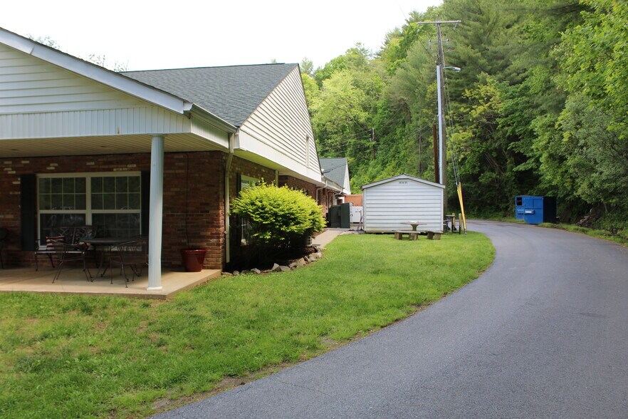 More Photos Of 67 Mountainbrook Rd, Asheville Assisted Living For Sale