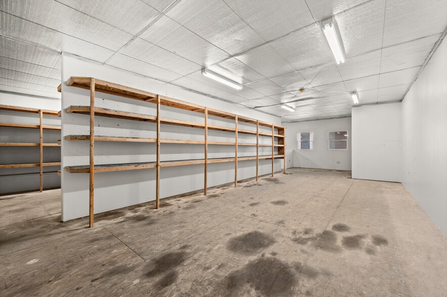 More Photos Of 6708-6732 S Airport Rd, West Jordan Warehouse For Lease