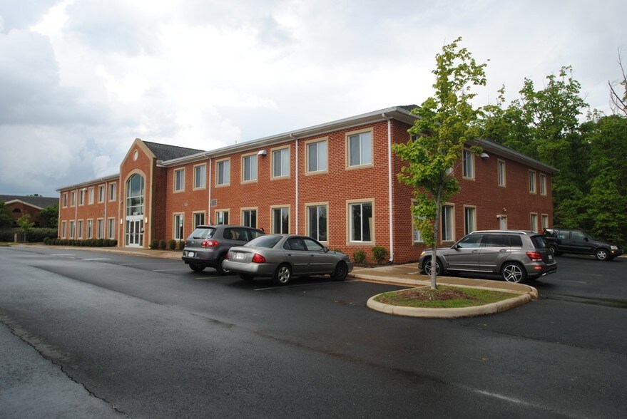 More Photos Of 9420 Forestwood Ln, Manassas Medical For Lease